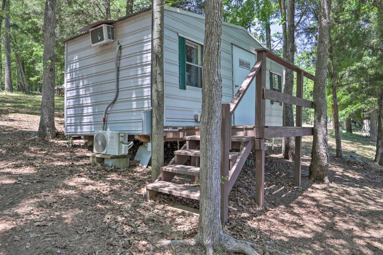 House With Dock And Slide Situated On Lake Sinclair! Sparta エクステリア 写真